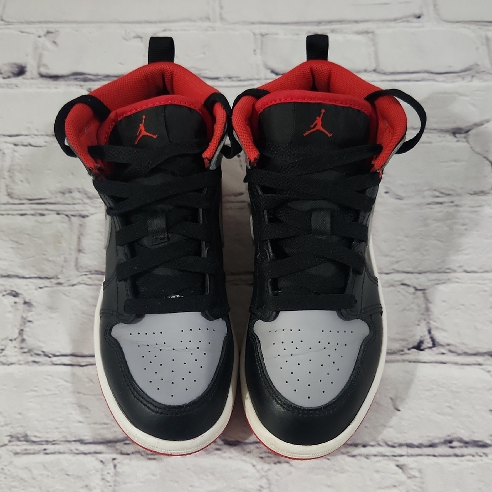 Jordan Black/Grey/Red Kids Sneakers Size 13.5C